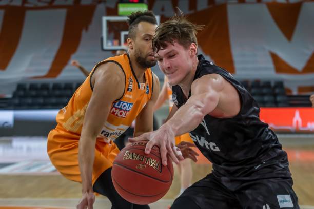 轻敌是最大 轻敌是最大