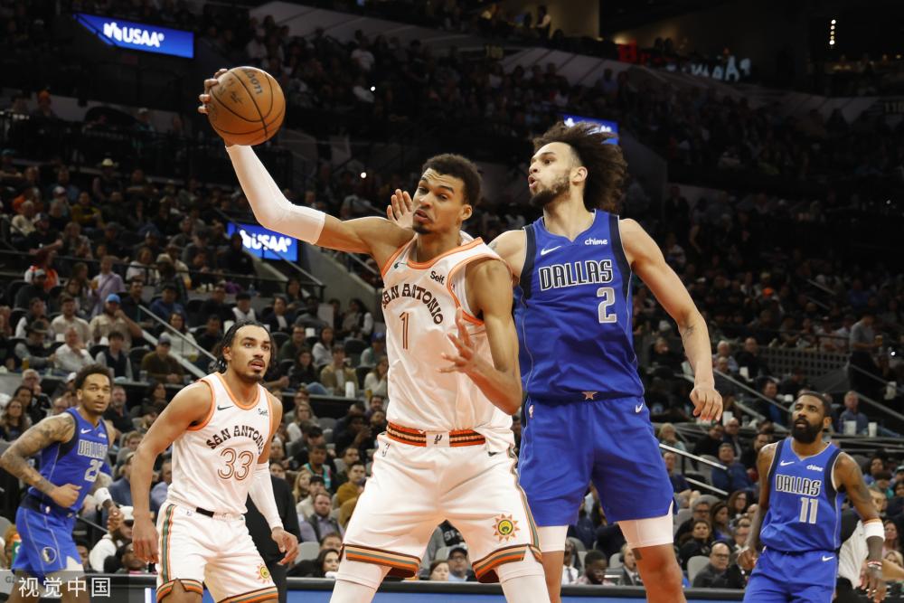 更是两队之 更是两队之