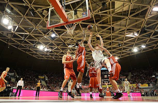 汰勒布朗 汰勒布朗