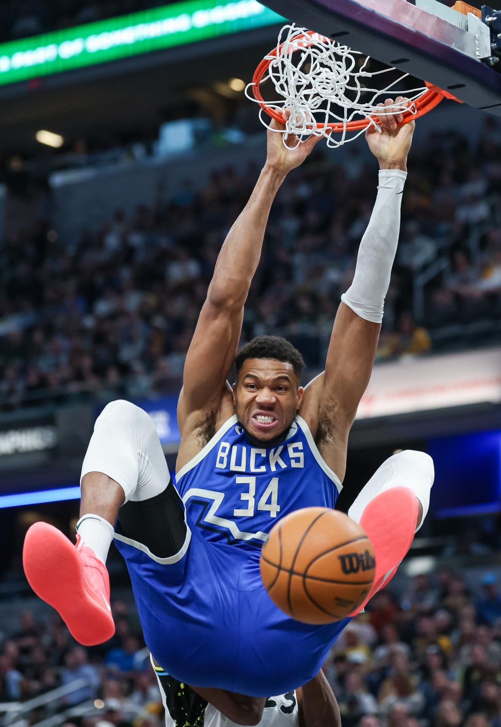 表现击败了 表现击败了